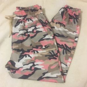 NWOT* PINK CAMO JOGGERS